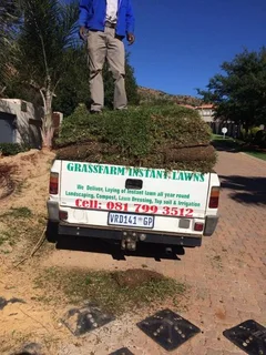 Grassfarm Instant Lawn sales &amp; deliver Kikuyu grass ,LM Grass .Compost &amp; Lawndressing..