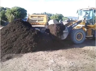 Grassfarm Instant Lawn sales &amp; deliver Kikuyu grass ,LM Grass .Compost &amp; Lawndressing