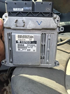 Hyundai i10 automatic computer box ECU