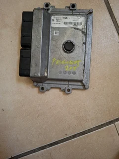 Peugeot 208 computer box ECU