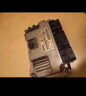 Peugeot partner 1.6i, citroen berlingo 1.6i computer box EC