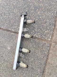 Kia hyundai G4LA 1.2 fuel rail and injectors