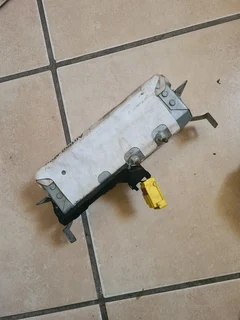 VW Polo dashboard airbag