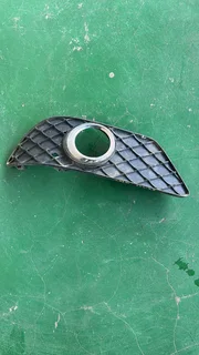 Mercedes benz W204 right side foglamp cover