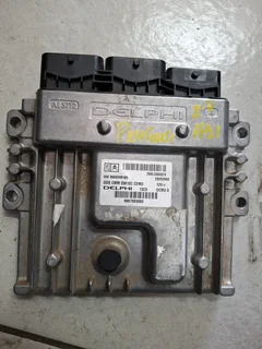 Peugeot 5008 computer box ECU