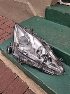 Lexus IS250 right side headlight