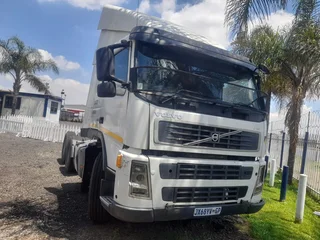 Grab This 2007 Volvo FH 400 Tag Axle Truck [Fair Condition]