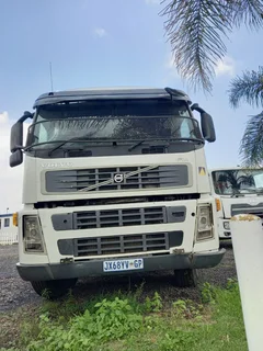 Black Friday Special - 2007 Volvo FH 400 Tag Axle Truck - Fair Condition