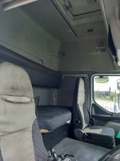 Black Friday Special – 2014 Renault Premium Lander 440 Double Axle Truck