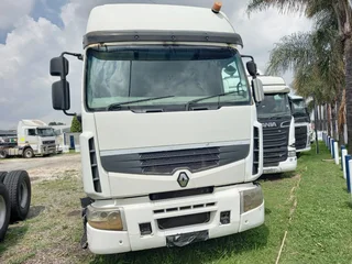 Black November Special – 2014 Renault Premium Lander 440 Double Axle Truck Ready For Work