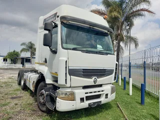 Black November Special – 2014 Renault Premium Lander 440 Double Axle Truck Ready For Work