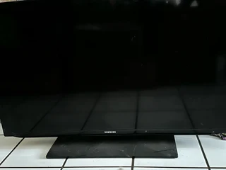 40” Samsung LED TV