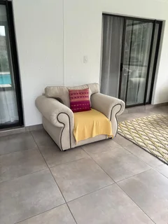 Couch - Ad posted by Andrea Sanza