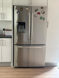 fridge - Ad posted by Andrea Sanza