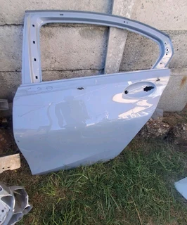 BMW G20 LHS rear door available in store