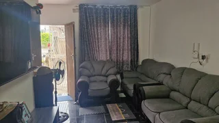 Rental - Ad posted by Shivani Moodley