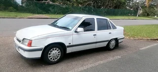 Opel monza 1.8 glx auto automatic