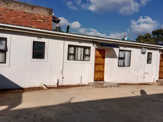 1 bedroom Cottage to let :primrose/germiston