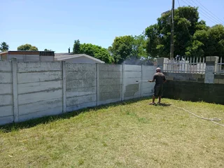 Roof Pressure Hoze Cleaning