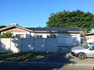 Roof Pressure Hoze Cleaning