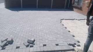 Cement bond pavers (Paving)