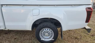 2018 Isuzu D max lwb load bin