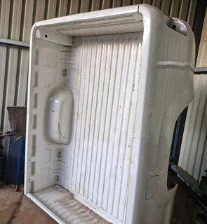 2018 V W AMAROK SINGLE CAB LOADBIN