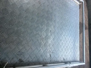 2012 Isuzu double cab aluminium canopy