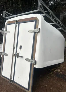 Nissan NP 200 high volume canopy