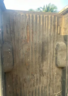 2010 Hilux D4D lwb load bin