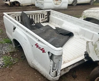 2020 isuzu lwb load bin