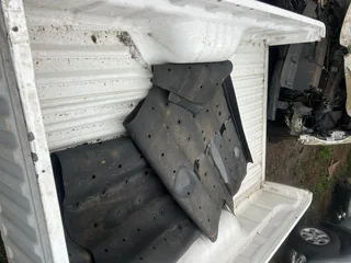 2020 isuzu lwb load bin