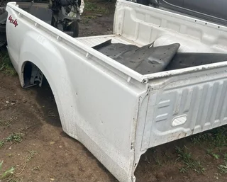 2020 isuzu lwb load bin