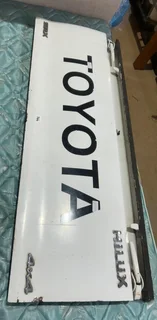 2015 Toyota Hilux lwb tailgate
