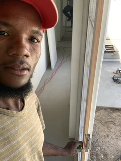 Painter and carpenter available Cape Town