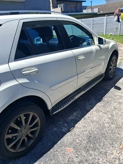 Mercedes ML350 AUTO PETROL WHITE