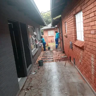 Home and office cleaning services