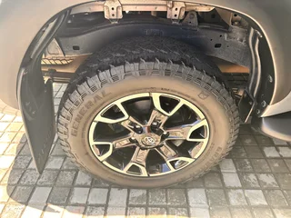 Toyota Hilux Legend 50 4x4