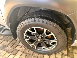 Toyota Hilux Legend 50 4x4