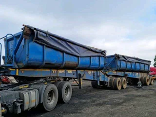 Agreements for monthly renta for trucks