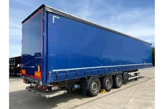 Tautliner trailers and trucks for rental