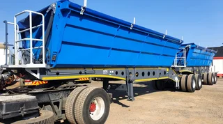Flat deck ,side tipper trucks for hire