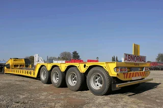 Flat decks and side tipper hire