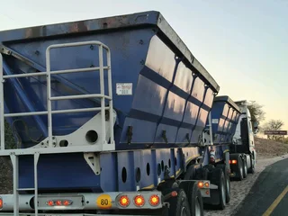 We hire TRI axle trailers