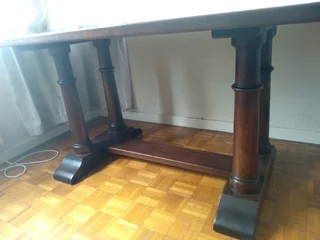 6 seater hand made Premium Mahogany dinner table and chairs must go soon