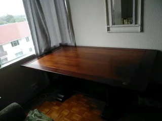 6 seater hand made Premium Mahogany dinner table and chairs must go soon