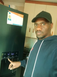 Fridge regassing as from 450 per unit  we service all around cape, contact us on 069 813 4745