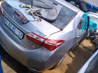 Toyota Corolla prestige 2018 model 1.8 engine