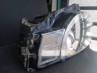 Range rover defender headlight 2022 model