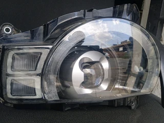 Range rover defender headlight 2022 model